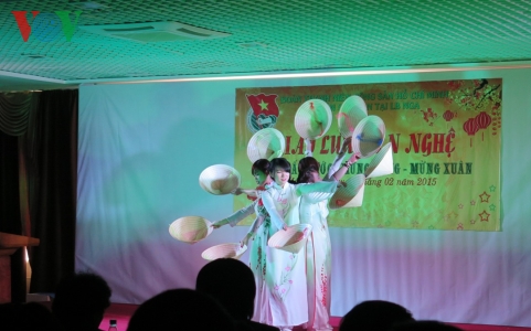 В России прошла художественная программа на тему «Слава Вьетнаму - Слава Компартии – Весна 2015»